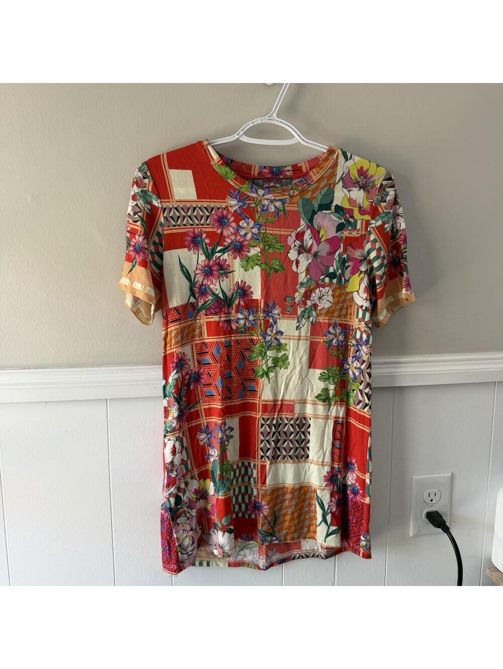 Johnny Was Catalina Block T-Shirt Colorful Floral Short Sleeve Tee Boho Size XS